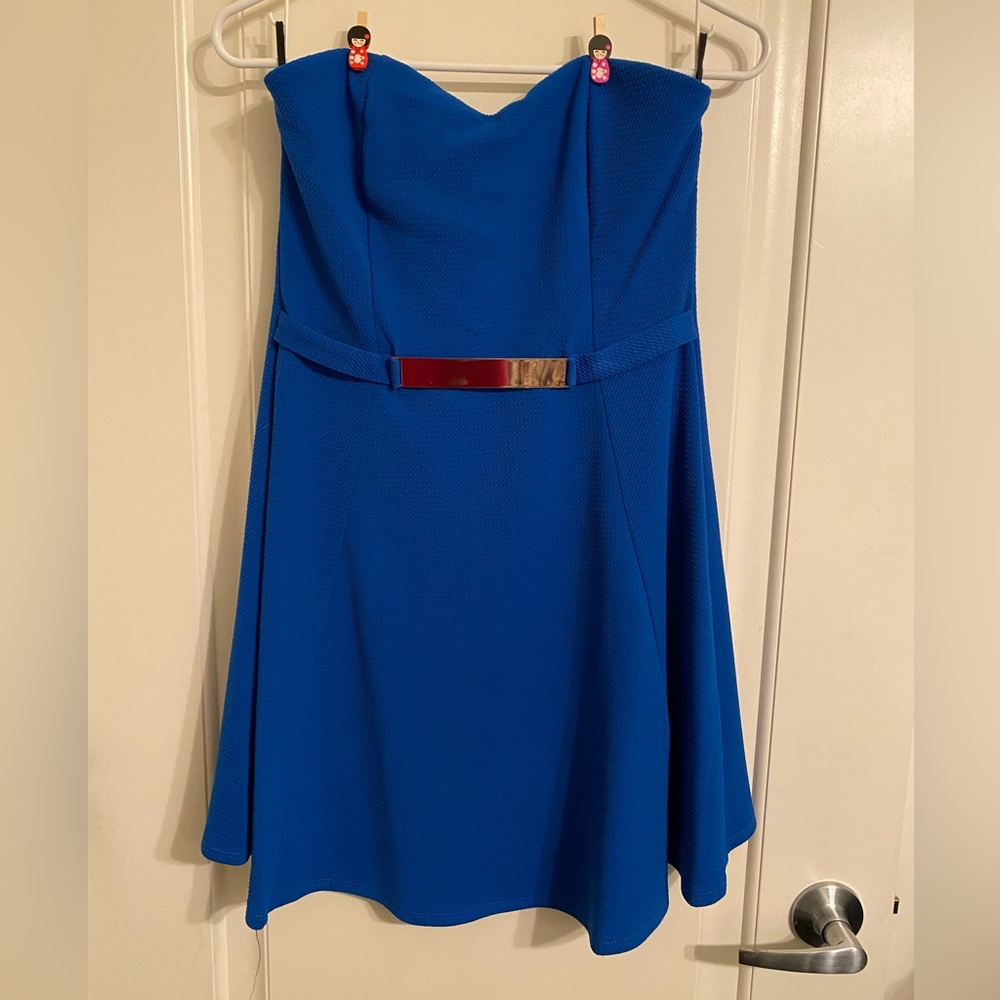 Royal blue strapless mini dress. Size L. Gold plate belt embellishment.